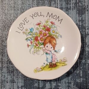 3 Vintage C.M. Paula Ceramic Magnet.